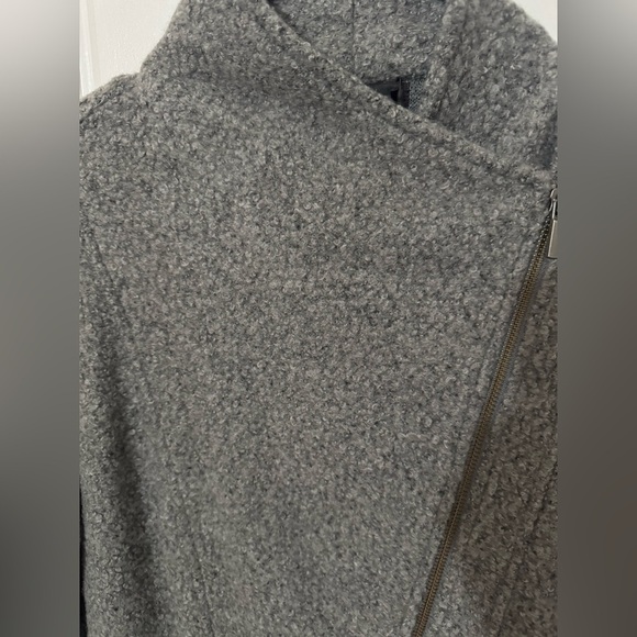 Grey jacket - Picture 6 of 7